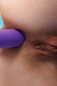 Zion Displays Off Her Elegant Body Clothing In White Sexy Bra And Panties