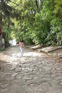 Engaging Blonde Lissy Jousting Cocks Inside Her Throat And Getting Bubble Banged