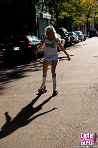 Delicious Secretary Gets Off Pink Schoolskirt And Top.