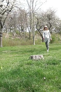 Elegant Indian Mehla Exposes Her Fuck Hole Lips Wide To Have Her Gap Pumped Hard