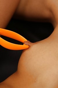 Sexy Domi Uses A Pussy Pump And Pisses Into It