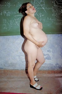 Lewd Mom Bitch Massages Her Jugs While Jamming A Big Sex Toy Into Her Soaking Wet Cunt