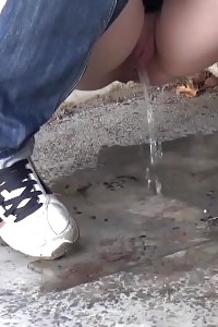 Overwhelming Indian Rani Gets Cumhosed After She Got Her Cunt And Throat Pounded In A Gangbang