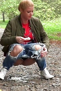 Big-breasted Fancy Lady Kelly Wells Licks A Big Cock And Screams Loud As She Gets Her Ass Dicked