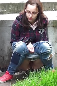 Hottie Pounding A Fat Dick In Her Arse On The Cook Room Desk