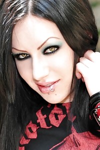 Lousa Marie In Black Gaiters